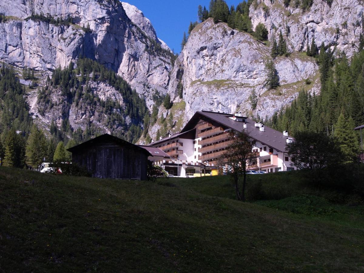Hotel Principe Marmolada Мальга-Чапелла Экстерьер фото